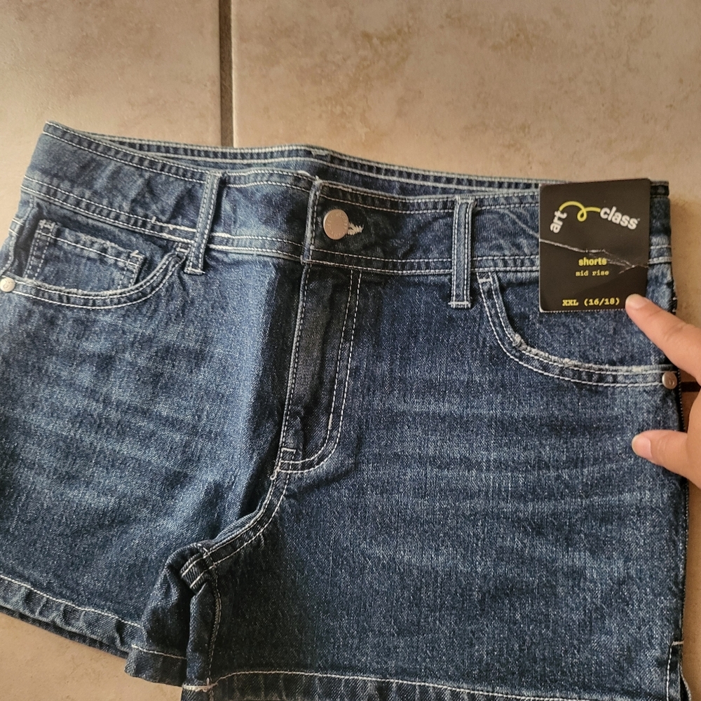 Art Class XXL 16/18 mid rise shorts
